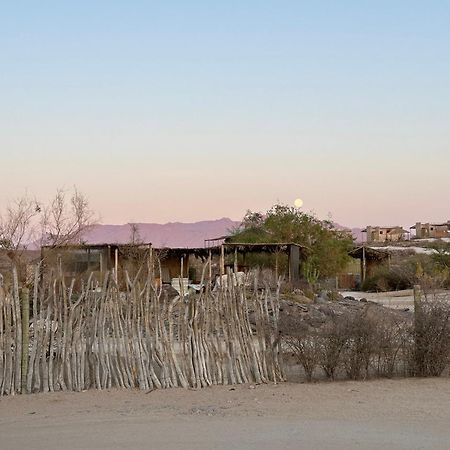 Daureb Isib Campsite And B&B Uis Екстер'єр фото