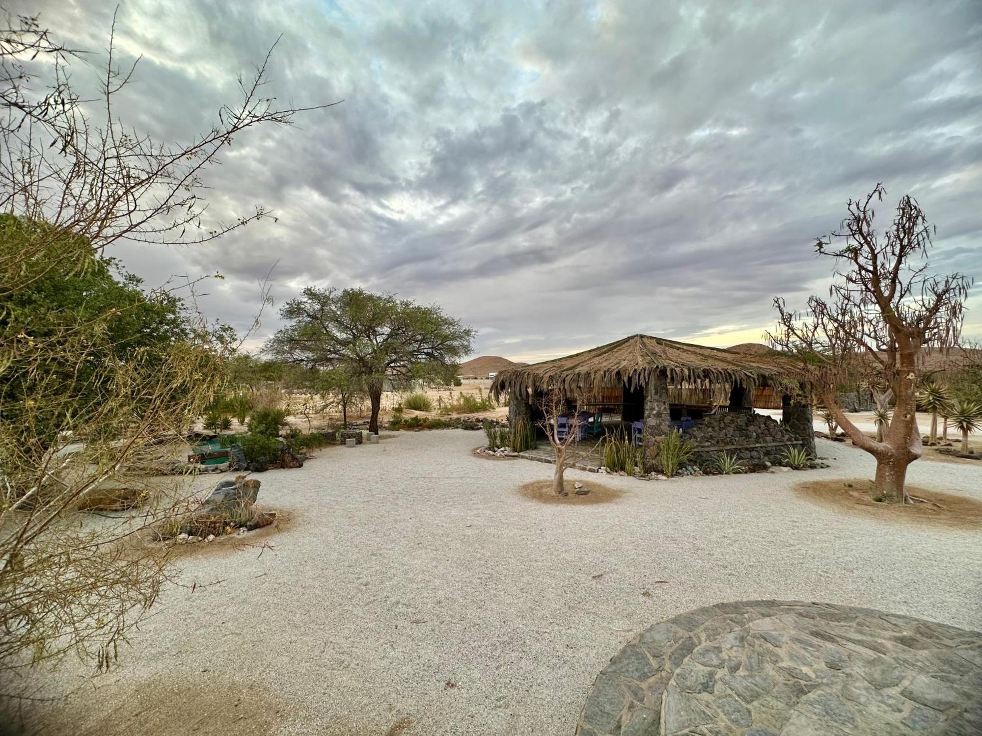 Daureb Isib Campsite And B&B Uis Екстер'єр фото